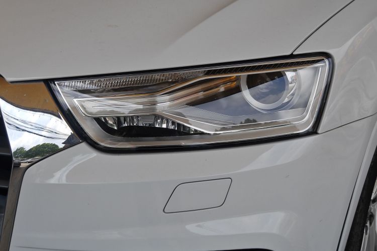Audi Q3 2017 #23 Audi Q3 2017 car image #23