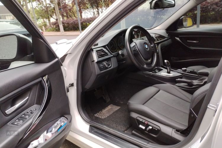BMW 3 Series 2018 #18 BMW 3 Series 2018 car image #18
