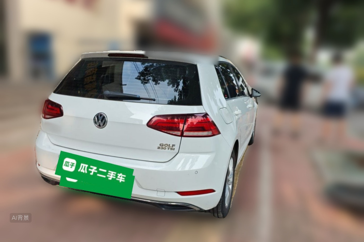 Volkswagen Golf 2018 car image #7