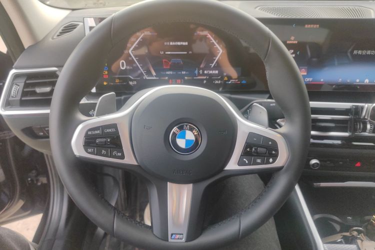 BMW 3 Series 2024 imagen de coche #11