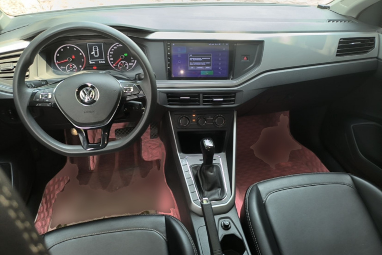 Volkswagen Polo 2021 car image #11