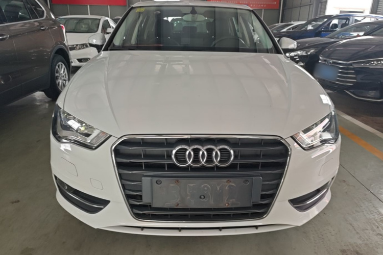 Audi A3 2015 car image #3
