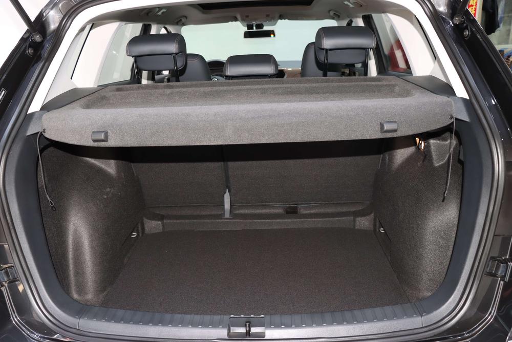 Volkswagen Tharu 2020 car image #20