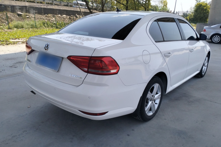 Volkswagen Lavida 2017 imagen de coche #7