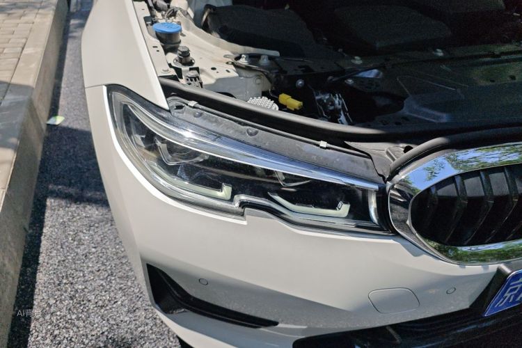 BMW 3 Series 2021 #8 BMW 3 Series 2021 car image #8