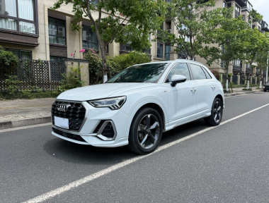 Audi Q3 2019 Audi Q3 2019 image de voiture