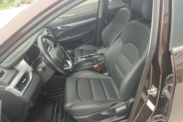 GEELY Emgrand 2019 #15 GEELY Emgrand 2019 car image #15