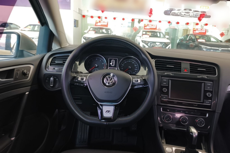Volkswagen Golf 2018 #11 Volkswagen Golf 2018 car image #11