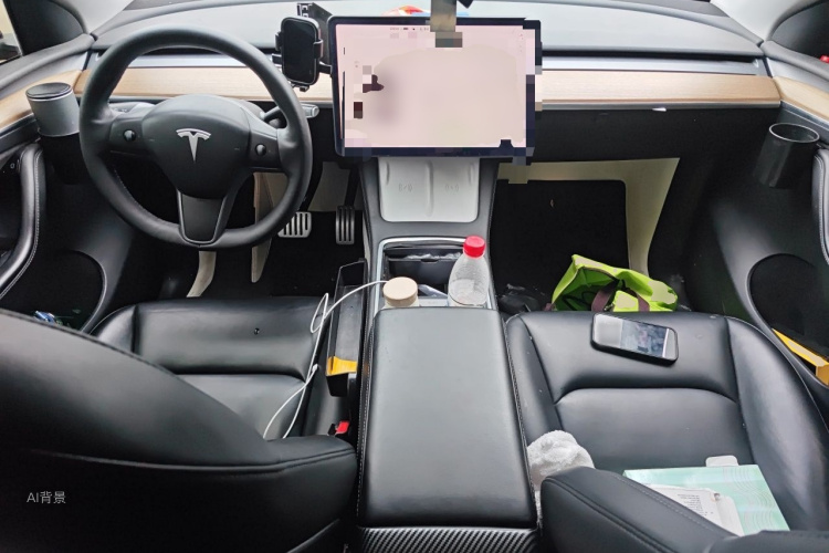 Tesla Model Y 2022 car image #11