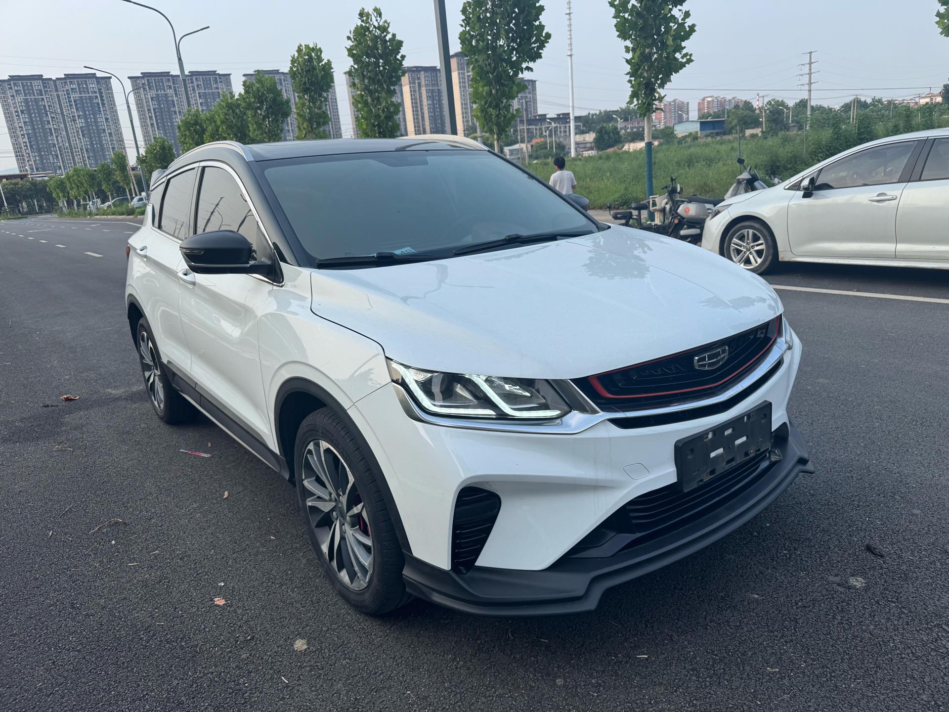 GEELY Coolray 2020 car image #3