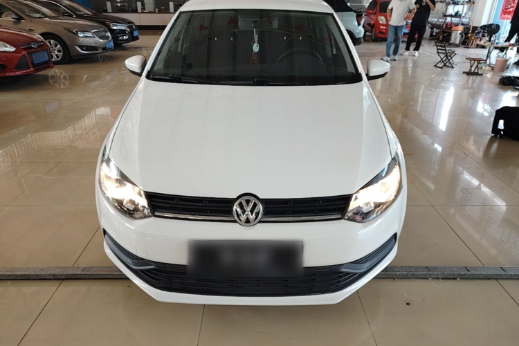 Volkswagen Polo 2018 car image #3