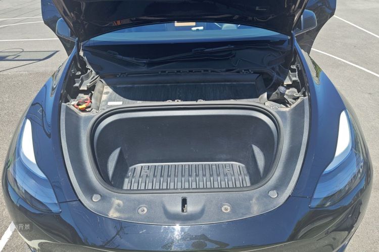 Tesla Model Y 2022 #22 Tesla Model Y 2022 car image #22