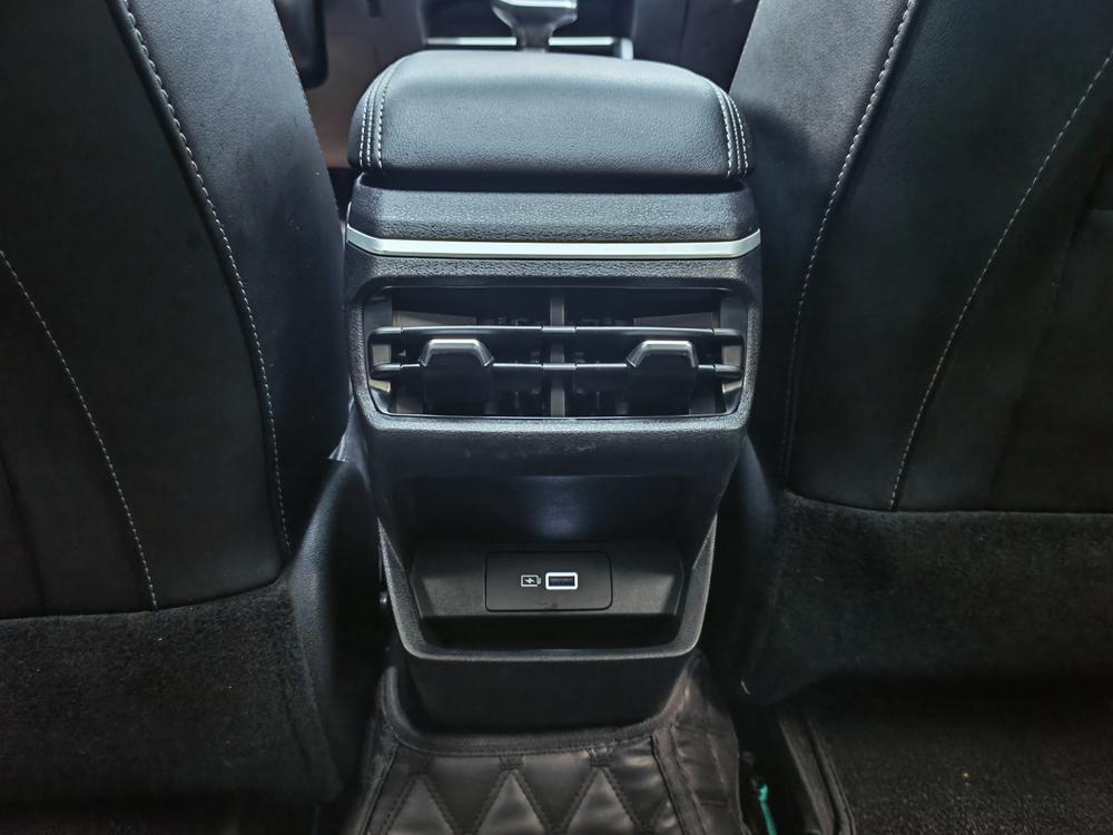 GEELY Emgrand 2023 car image #9
