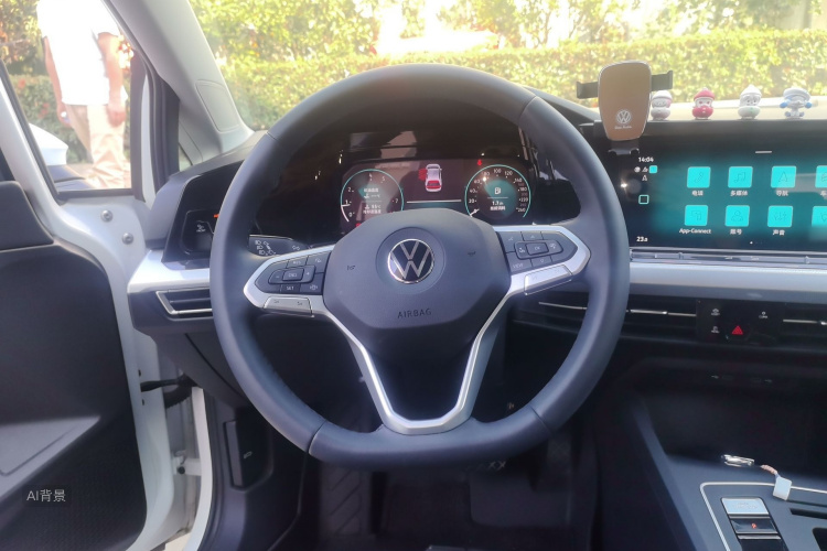 Volkswagen Golf 2024 car image #12