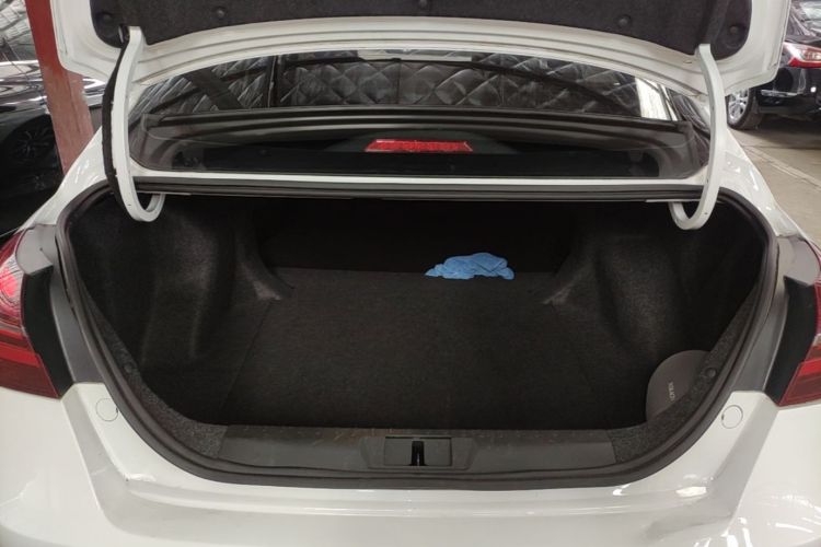 GEELY Emgrand 2020 #19 GEELY Emgrand 2020 car image #19