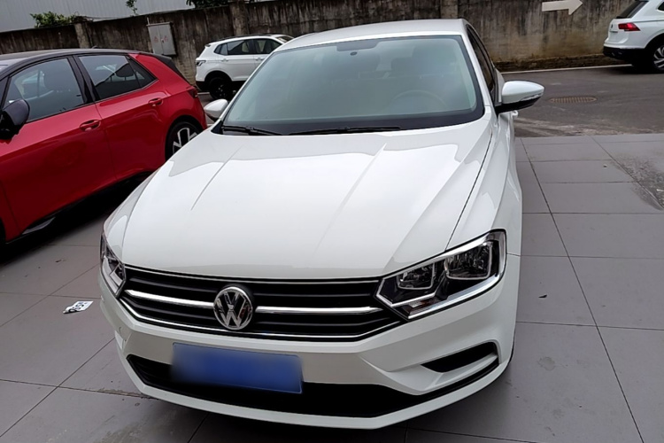 Volkswagen Bora 2022 car image #3