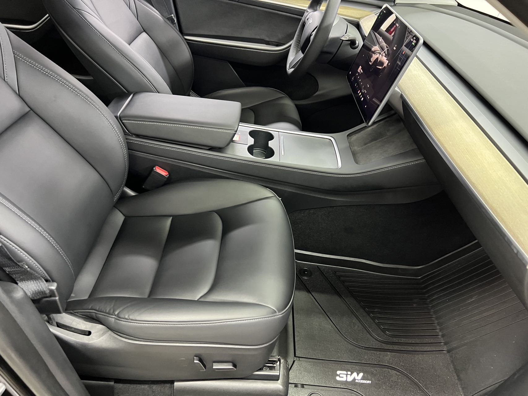 Tesla Model Y 2022 #15 Tesla Model Y 2022 car image #15