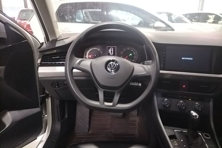 Volkswagen Bora 2019 #11 Volkswagen Bora 2019 car image #11