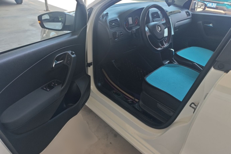 Volkswagen Polo 2019 #16 Volkswagen Polo 2019 car image #16