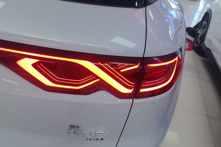 BYD YuanUP 2025 car image #8