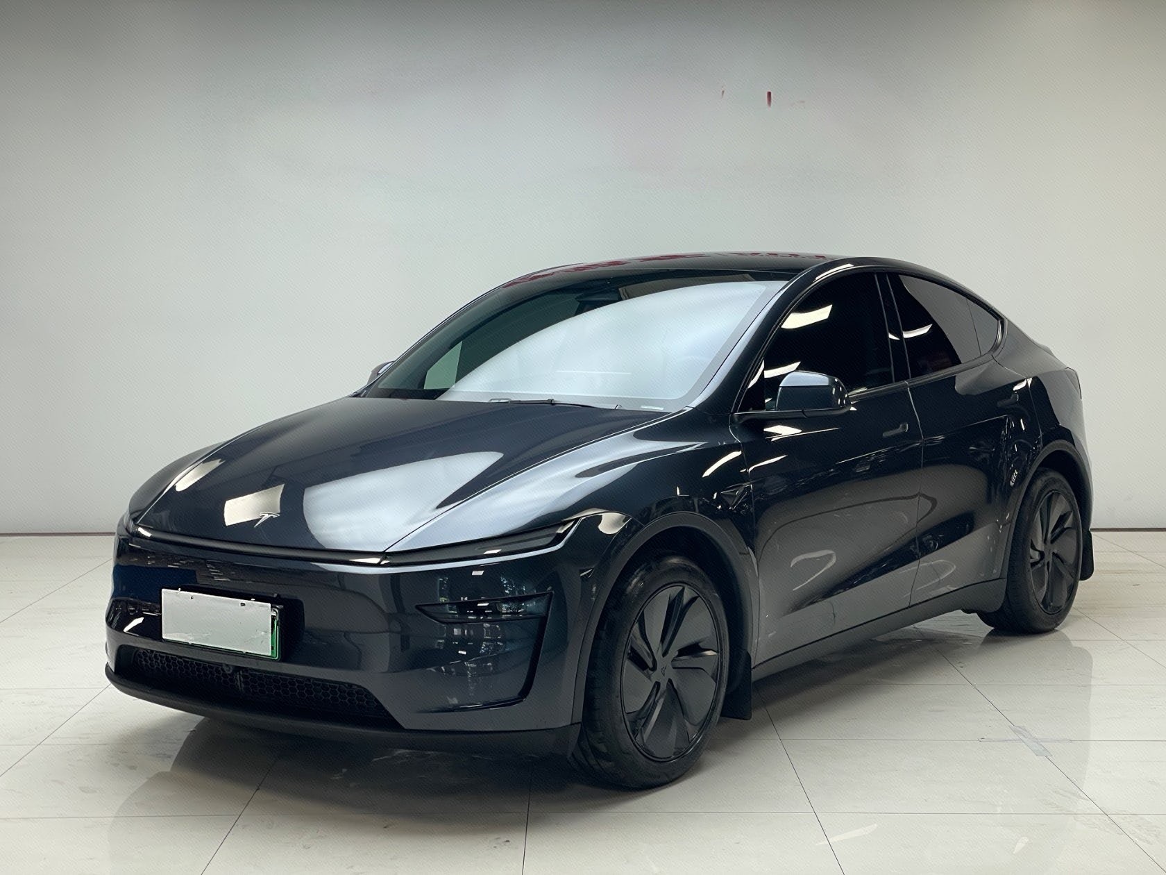 Tesla Model Y 2025 Tesla Model Y 2025 car image