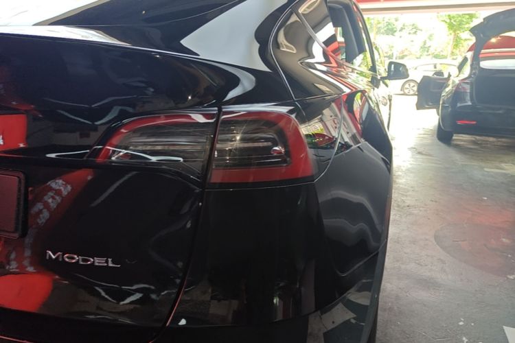 Tesla Model Y 2022 #8 Tesla Model Y 2022 car image #8