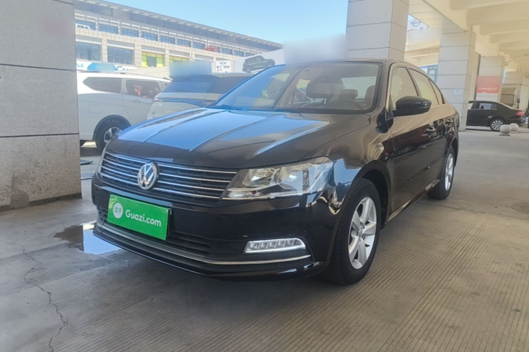 Volkswagen Lavida 2017 car image #2