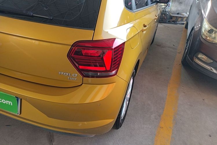 Volkswagen Polo 2021 car image #8