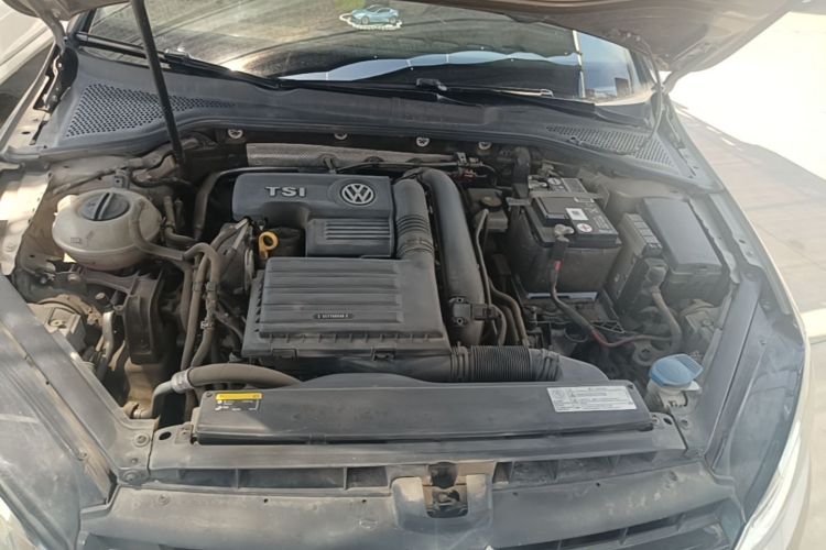 Volkswagen Golf 2017 car image #20