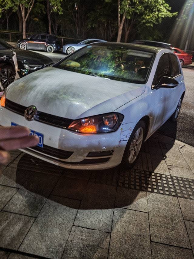 Volkswagen Golf 2017 car image 