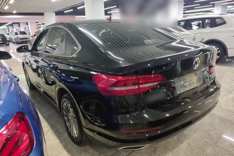 Volkswagen Lavida 2019 car image #5