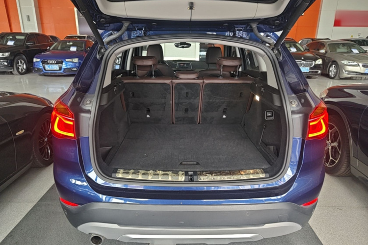 BMW X1 2018 #21 BMW X1 2018 car image #21