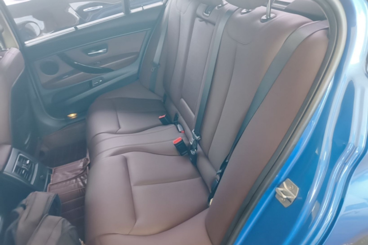 BMW 3 Series 2019 #17 BMW 3 Series 2019 car image #17