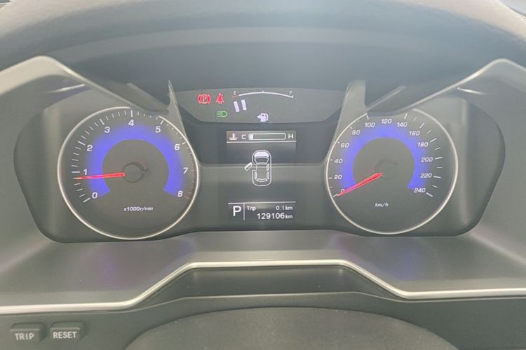 GEELY Emgrand 2015 #12 GEELY Emgrand 2015 car image #12
