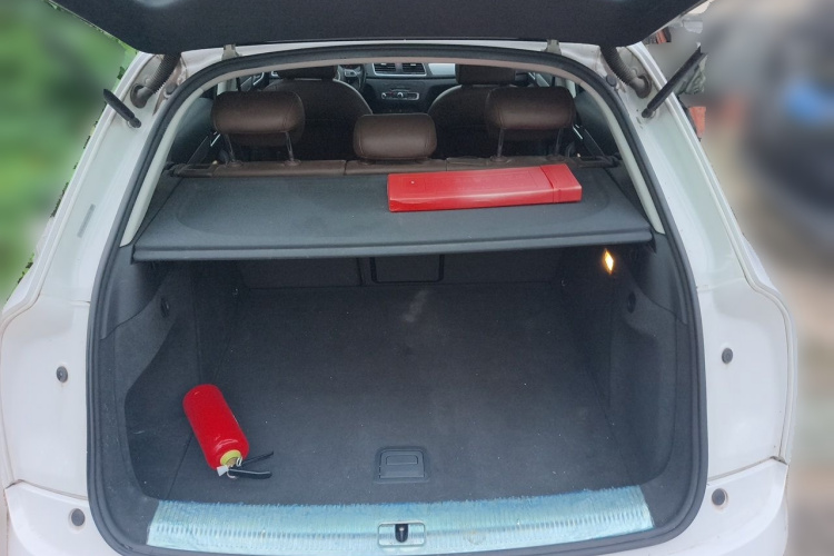 Audi Q3 2014 car image #17