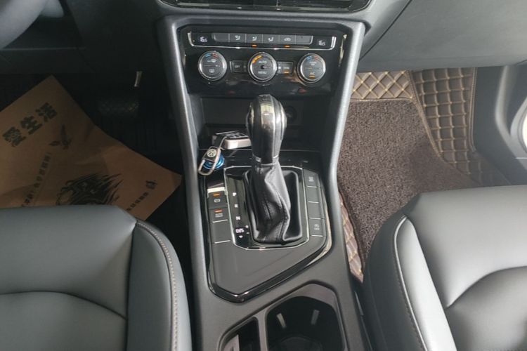 Volkswagen Tharu 2019 #14 Volkswagen Tharu 2019 car image #14