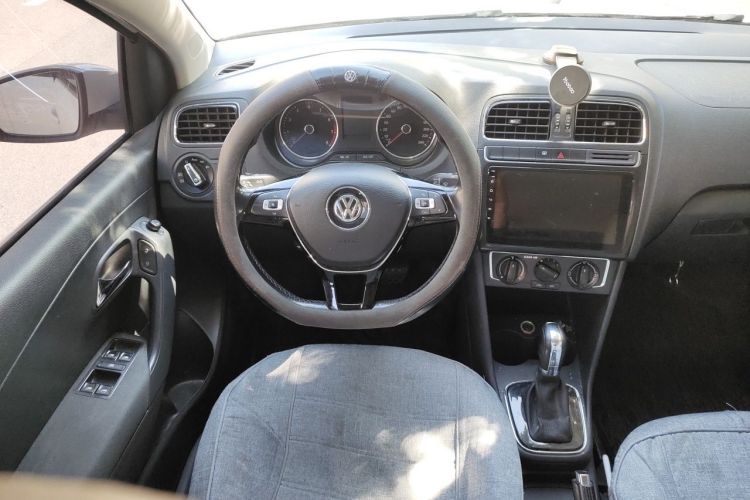 Volkswagen Polo 2016 #11 Volkswagen Polo 2016 car image #11