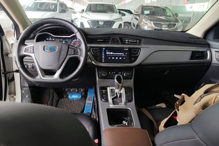 GEELY Emgrand GL 2018 car image #10