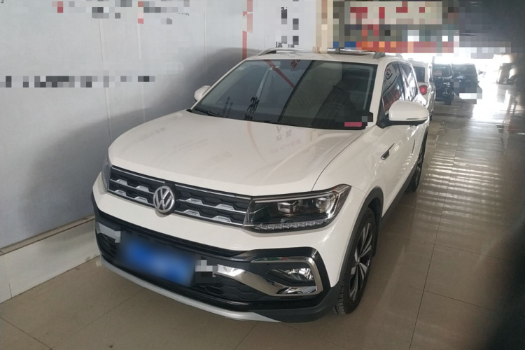 Volkswagen T-Cross 2021 car image #2