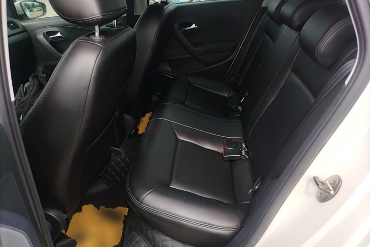 Volkswagen Polo 2018 car image #13