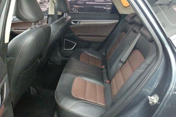 GEELY Emgrand GS 2019 #17 GEELY Emgrand GS 2019 car image #17