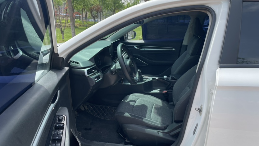 GEELY Emgrand 2023 #4 GEELY Emgrand 2023 imagen de coche #4