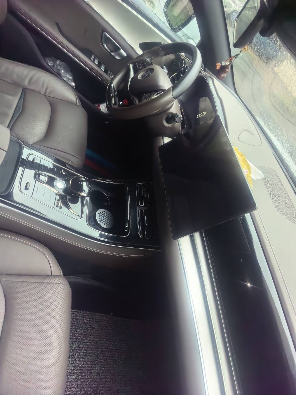 BYD Han 2023 car image #5