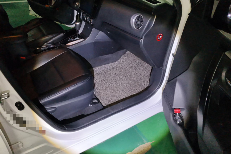 Toyota Corolla 2017 car image #21