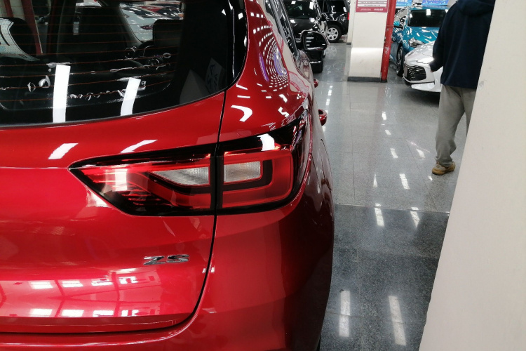 MG ZS 2019 car image #8