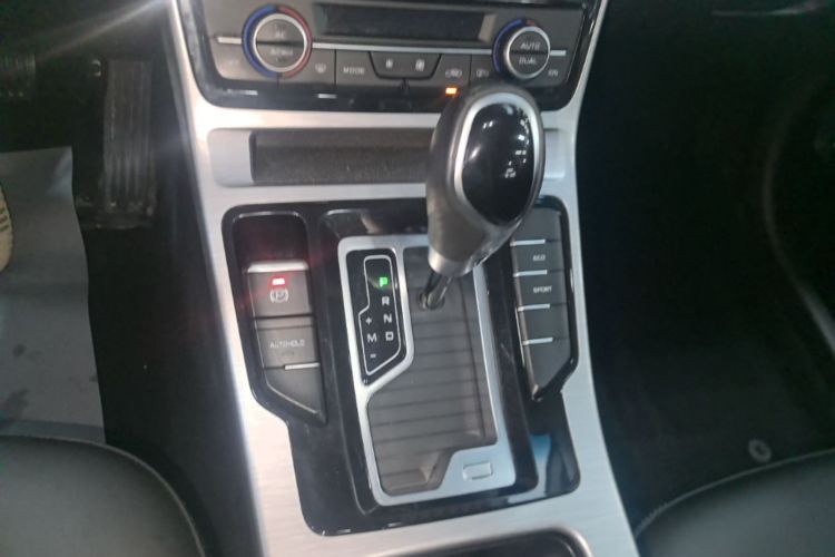 GEELY Emgrand GS 2020 car image #18