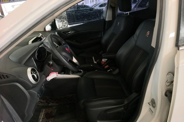 BYD Yuan 2017 #19 BYD Yuan 2017 car image #19