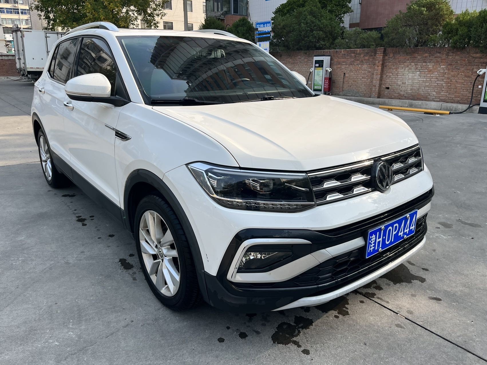 Volkswagen T-Cross 2020 immagine di auto #2