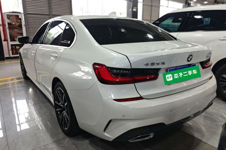 BMW 3 Series 2022 #5 BMW 3 Series 2022 car image #5