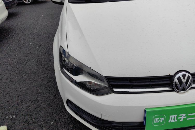 Volkswagen Polo 2014 car image #8